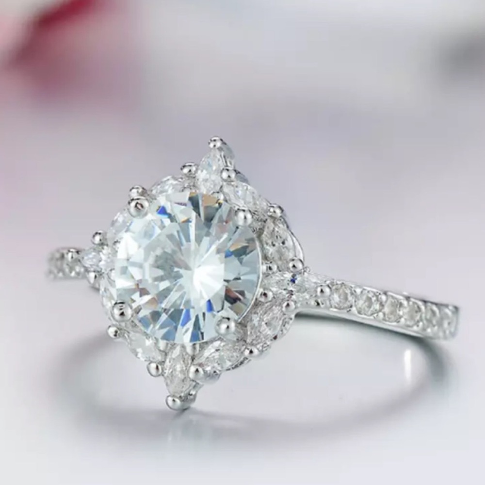 NWT Size 6 CZ Platinum Plated Stainless Steel Ring